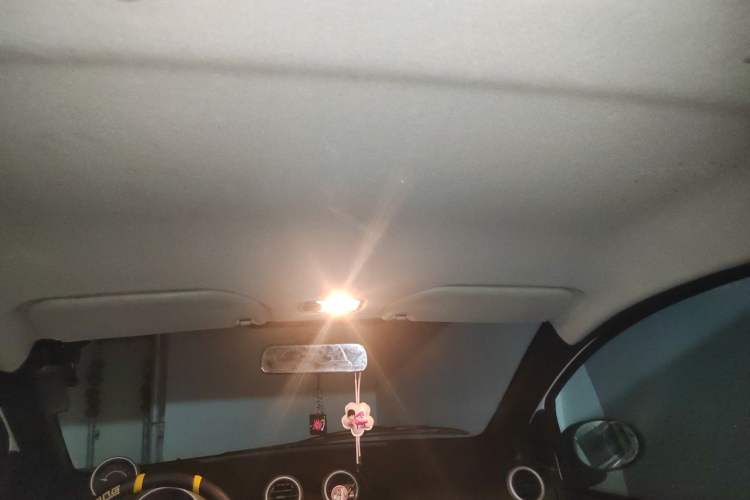 Used BYD F0 2015 1.0L AMT XuanKu Model Headliner