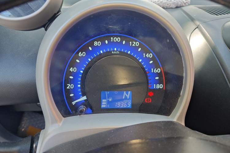 Used BYD F0 2015 1.0L AMT XuanKu Model Instrument Cluster