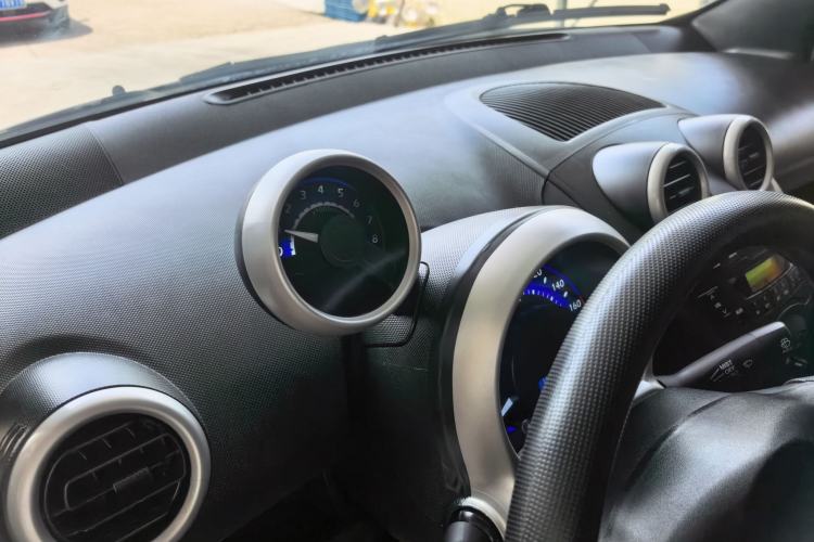Used BYD F0 2015 1.0L AMT XuanKu Model Interior 1