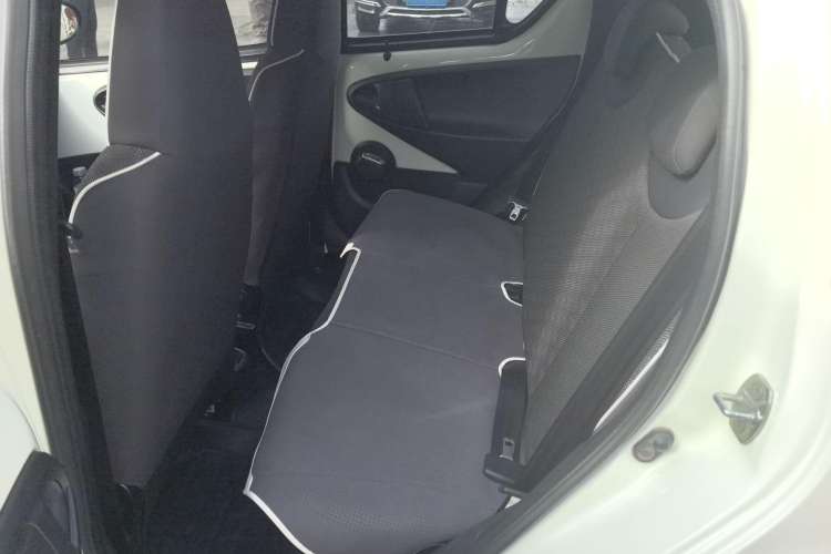 Used BYD F0 2015 1.0L AMT Joyful Cool Model Interior 1
