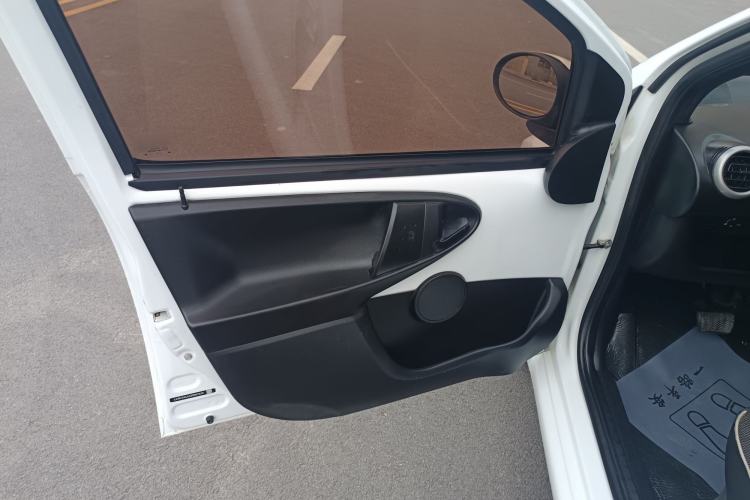 Used BYD F0 2015 1.0L AMT XuanKu Model Interior 1