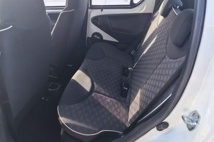 Used BYD F0 2015 1.0L Joyful Model Interior 1