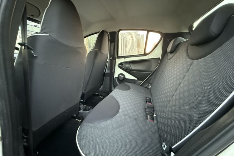 Used BYD F0 2015 1.0L XuanKu Model Interior 2