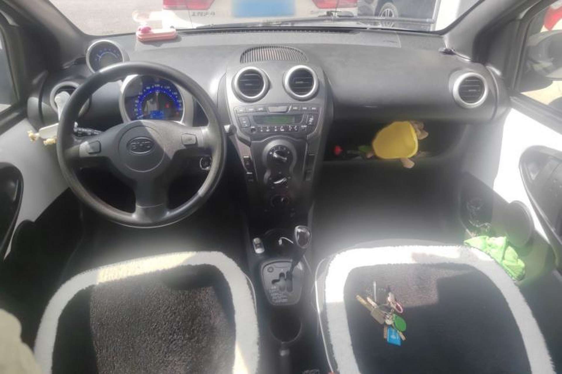Used BYD F0 2015 1.0L AMT XuanKu Model Interior 2