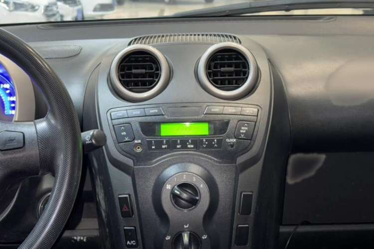 Used BYD F0 2015 1.0L AMT XuanKu Model Interior 2