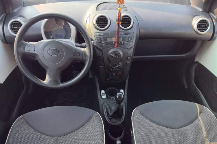 Used BYD F0 2015 1.0L Joyful Model Interior 2