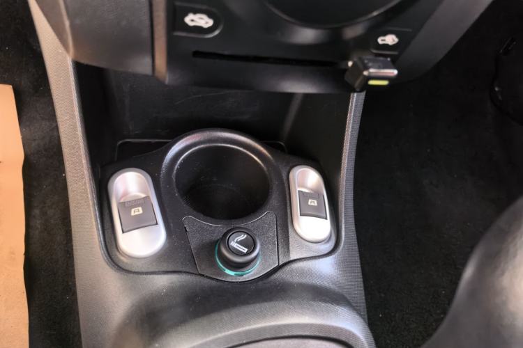 Used BYD F0 2015 1.0L AMT XuanKu Model Interior 3