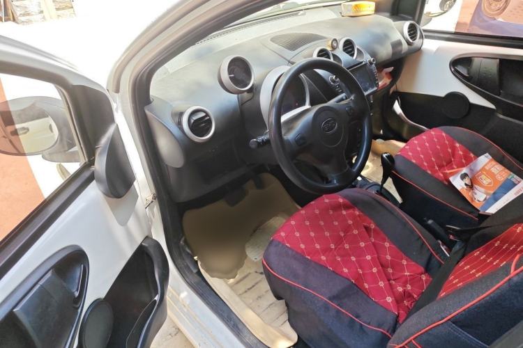 Used BYD F0 2015 1.0L AMT XuanKu Model Interior 3
