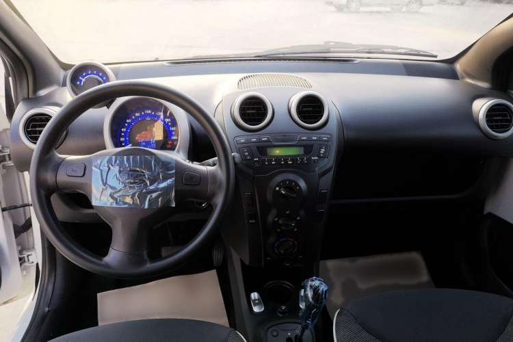 Used BYD F0 2015 1.0L AMT XuanKu Model Interior 3