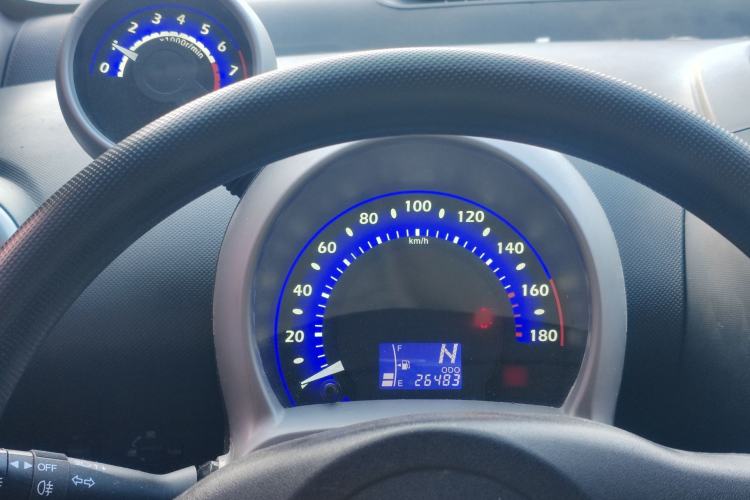 Used BYD F0 2015 1.0L AMT XuanKu Model Interior 4