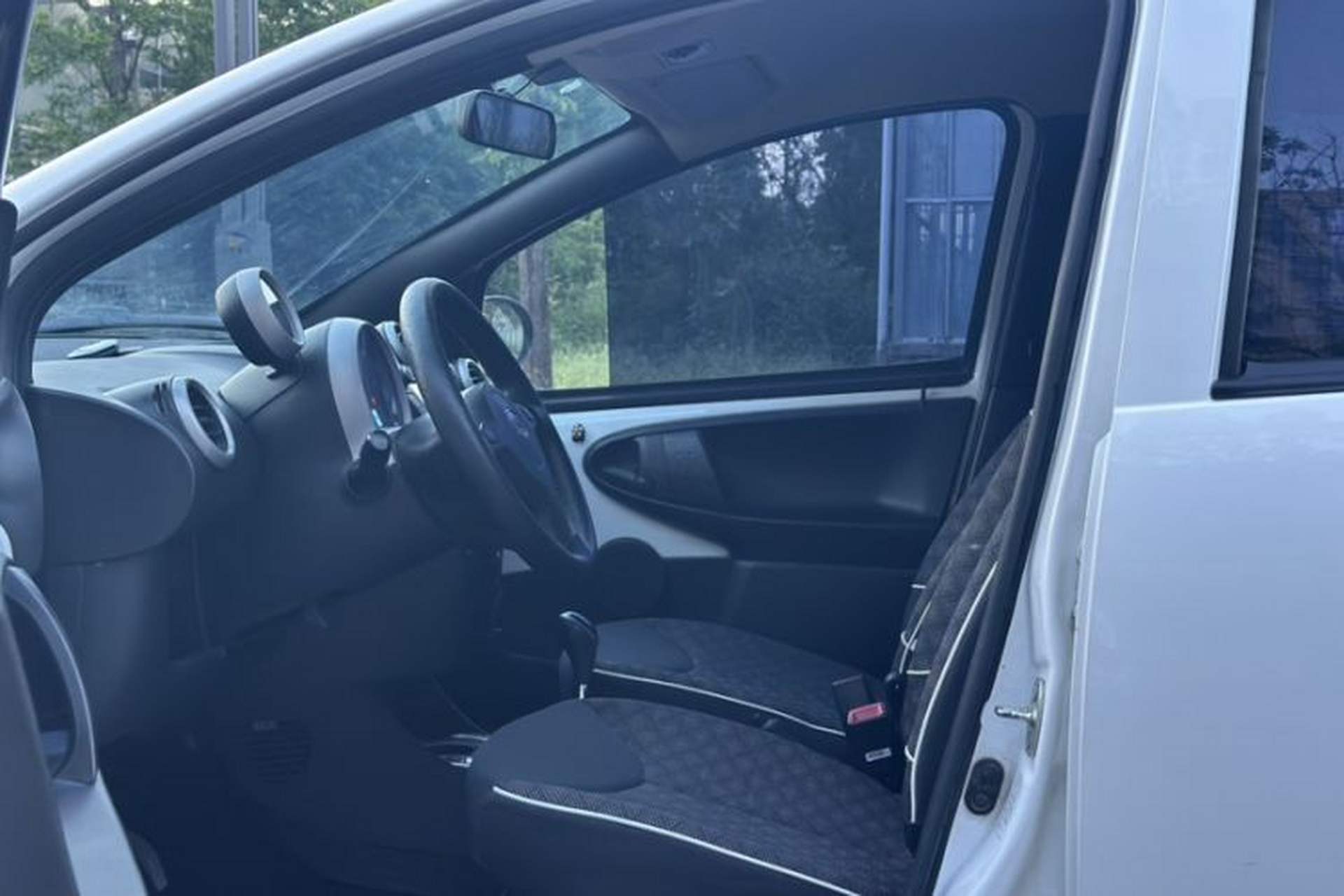 Used BYD F0 2015 1.0L AMT XuanKu Model Interior 6