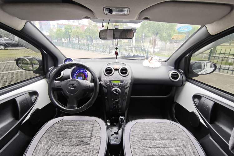 Used BYD F0 2015 1.0L AMT XuanKu Model Interior 7