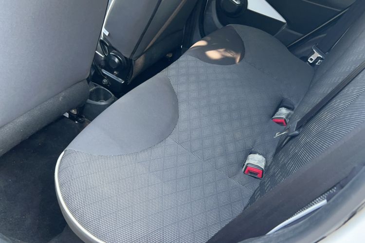 Used BYD F0 2015 1.0L AMT XuanKu Model Interior 7