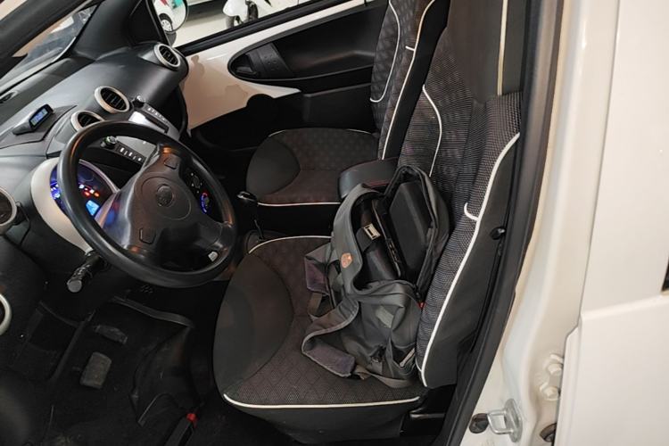 Used BYD F0 2015 1.0L AMT XuanKu Model Left Front Seat