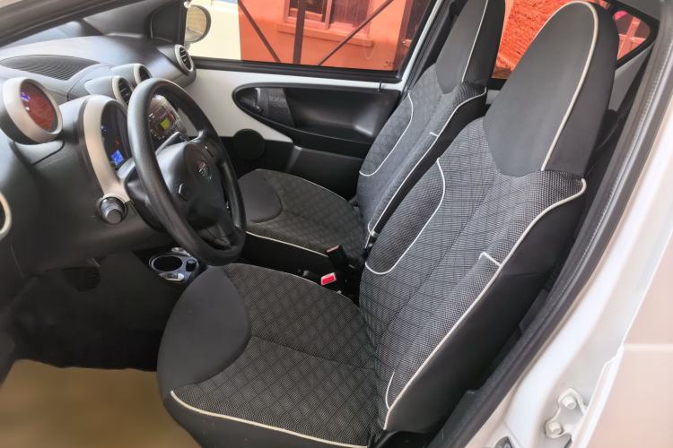 Used BYD F0 2015 1.0L AMT XuanKu Model Left Front Seat