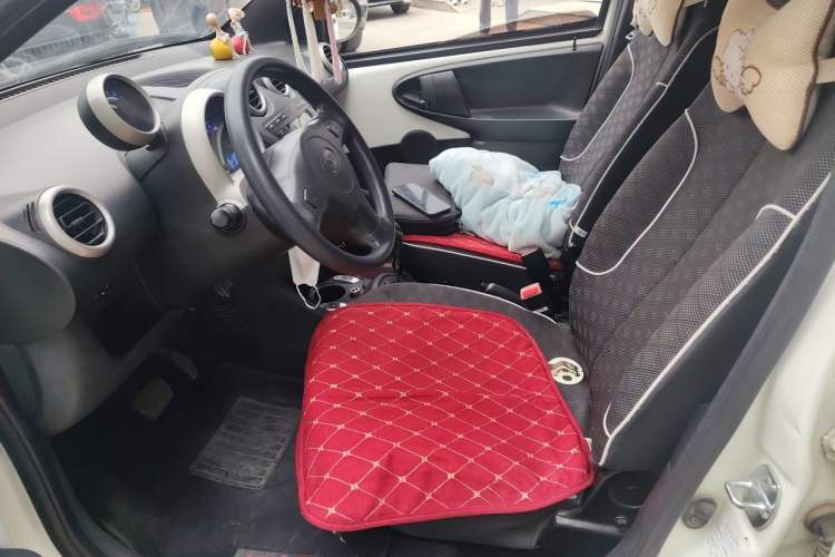 Used BYD F0 2015 1.0L AMT XuanKu Model Left Front Seat