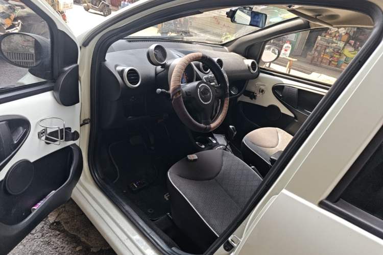 Used BYD F0 2015 1.0L AMT XuanKu Model Left Front Seat