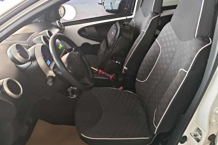 Used BYD F0 2015 1.0L AMT XuanKu Model Left Front Seat