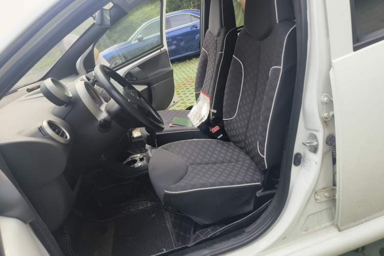 Used BYD F0 2015 1.0L AMT XuanKu Model Left Front Seat