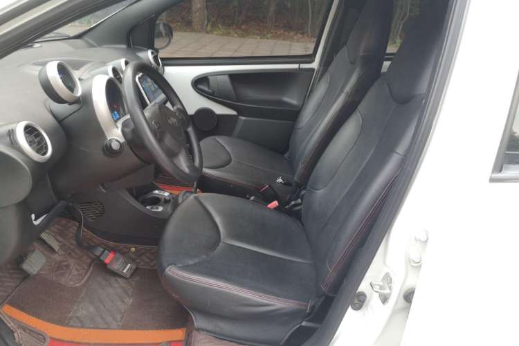 Used BYD F0 2015 1.0L AMT XuanKu Model Left Front Seat