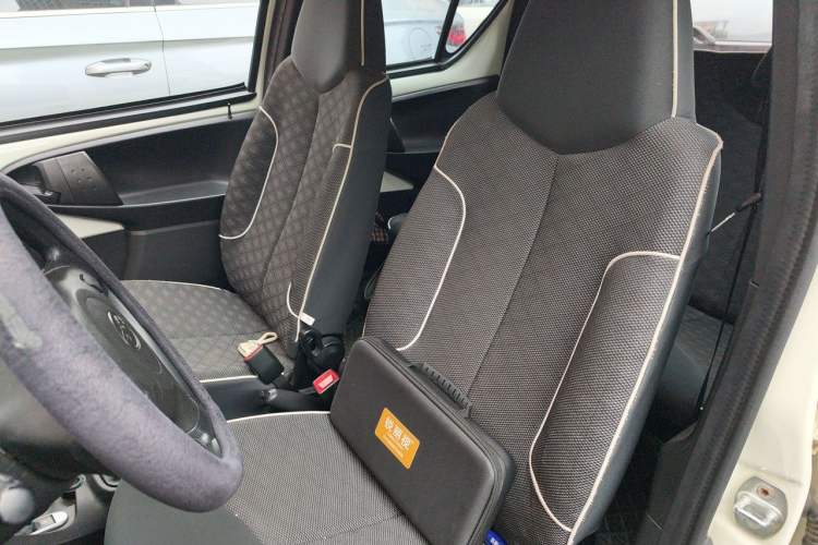 Used BYD F0 2015 1.0L XuanKu Model Left Front Seat