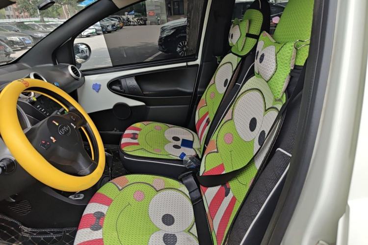 Used BYD F0 2015 1.0L AMT XuanKu Model Left Front Seat