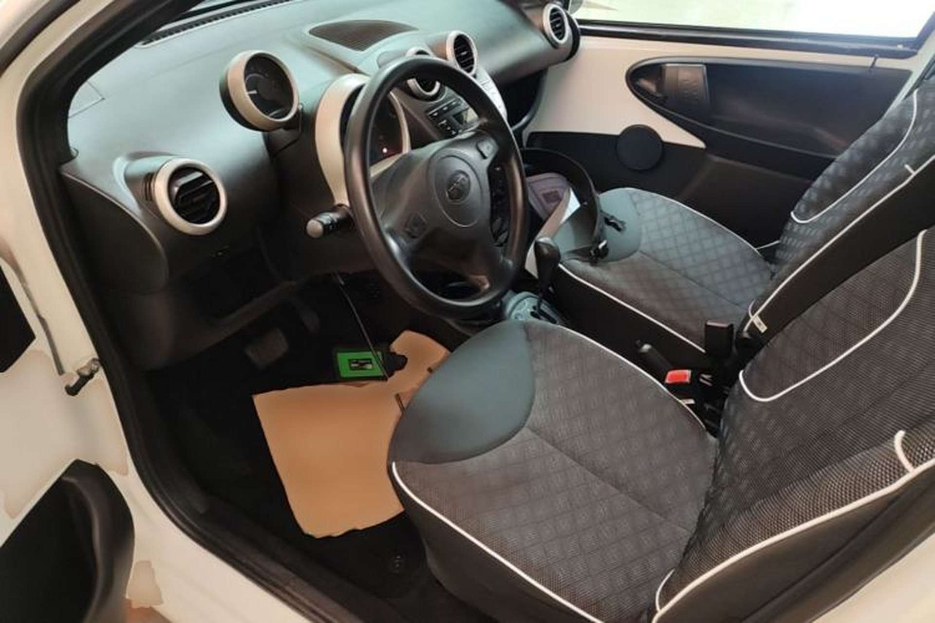 Used BYD F0 2015 1.0L AMT XuanKu Model Left Front Seat