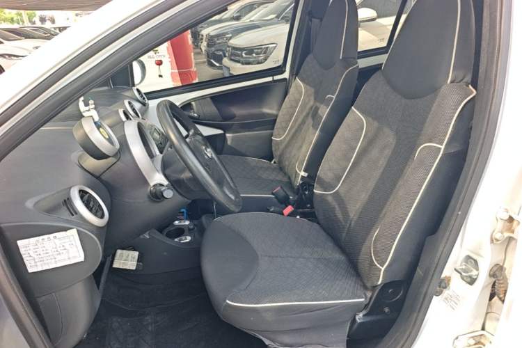 Used BYD F0 2015 1.0L AMT XuanKu Model Left Front Seat