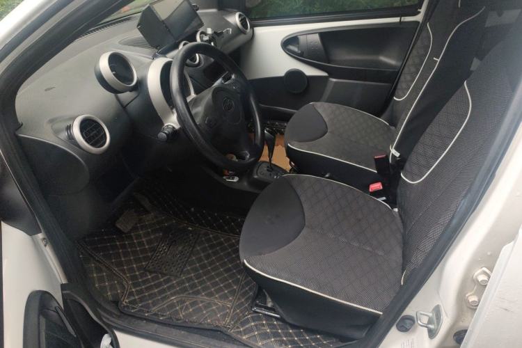 Used BYD F0 2015 1.0L AMT XuanKu Model Left Front Seat