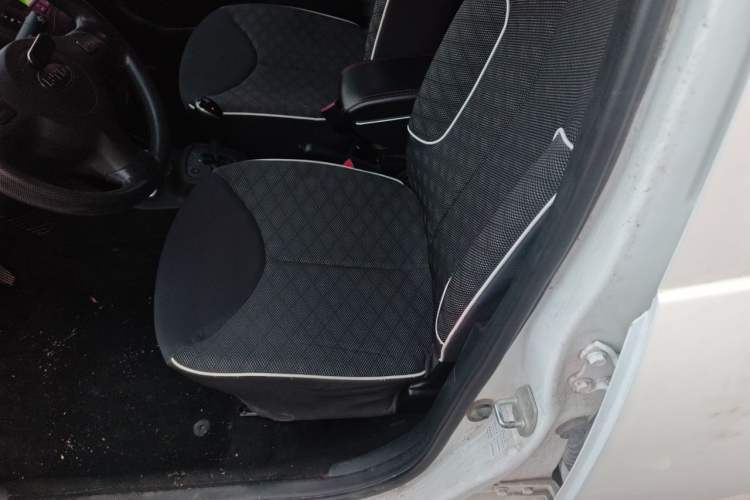 Used BYD F0 2015 1.0L AMT XuanKu Model Left Front Seat