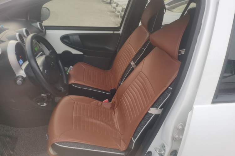 Used BYD F0 2015 1.0L AMT XuanKu Model Left Front Seat