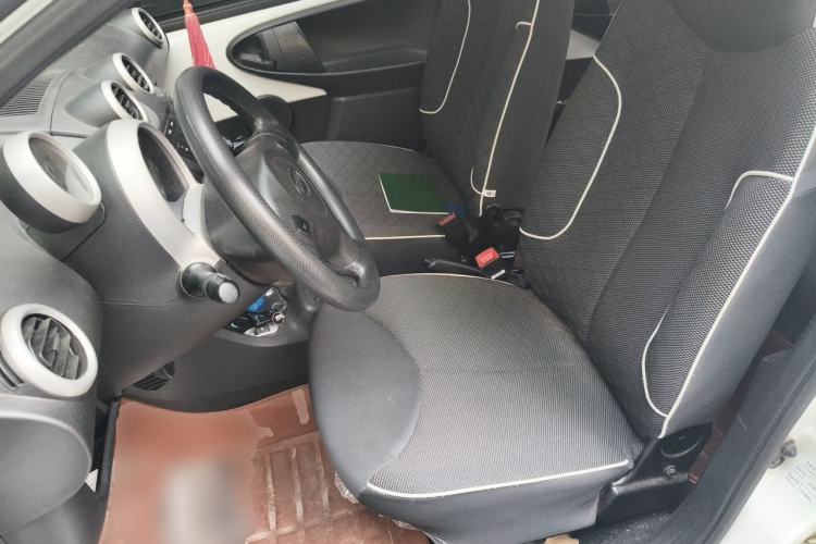 Used BYD F0 2015 1.0L AMT XuanKu Model Left Front Seat