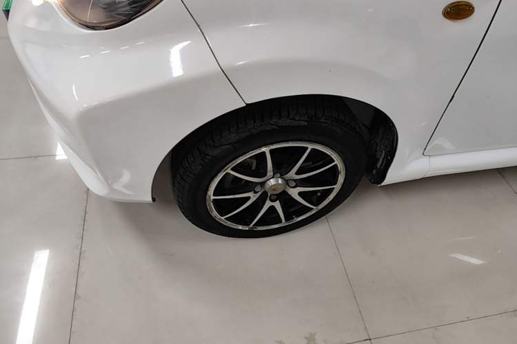 Used BYD F0 2015 1.0L AMT XuanKu Model Left Front Wheel Hub