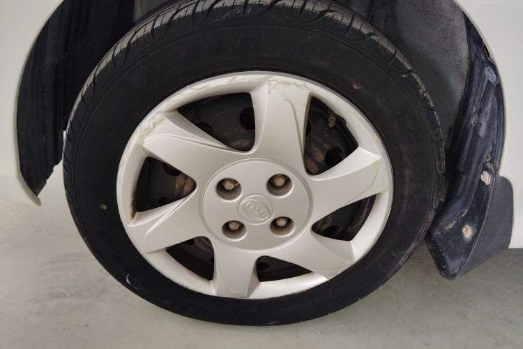 Used BYD F0 2015 1.0L XuanKu Model Left Front Wheel Hub