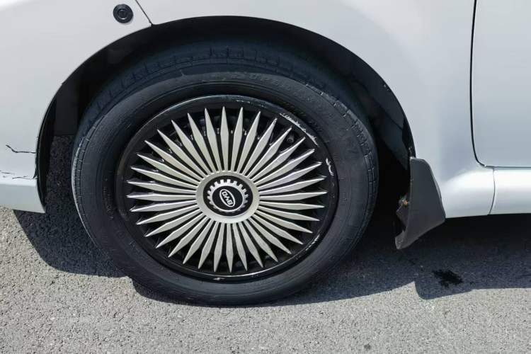 Used BYD F0 2015 1.0L XuanKu Model Left Front Wheel Hub