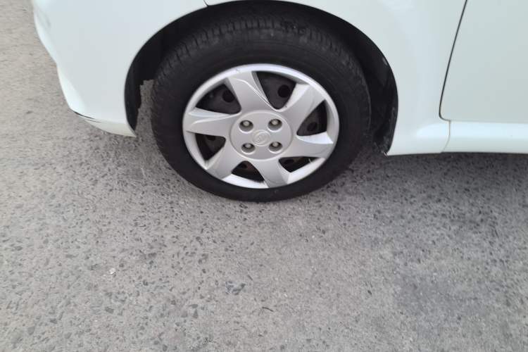 Used BYD F0 2015 1.0L XuanKu Model Left Front Wheel Hub