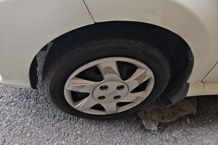 Used BYD F0 2015 1.0L AMT XuanKu Model Left Front Wheel Hub