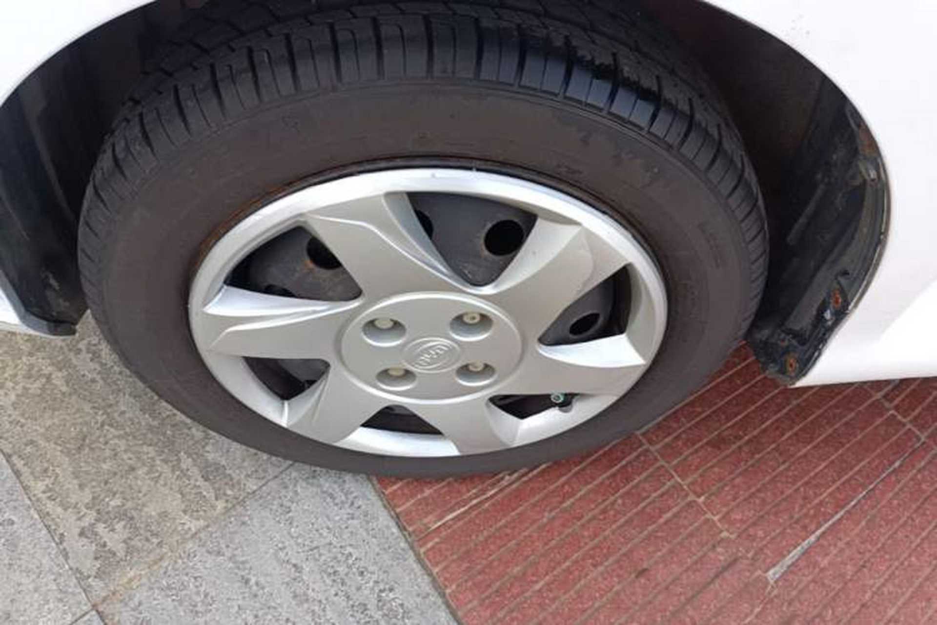 Used BYD F0 2015 1.0L AMT XuanKu Model Left Front Wheel Hub