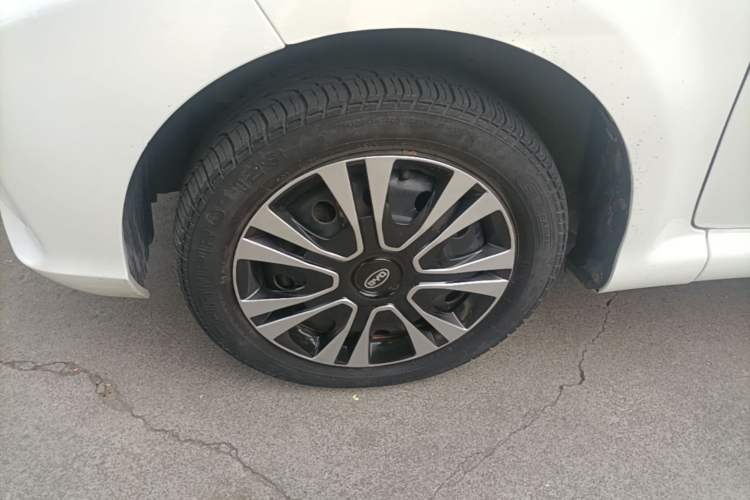 Used BYD F0 2015 1.0L AMT XuanKu Model Left Front Wheel Hub