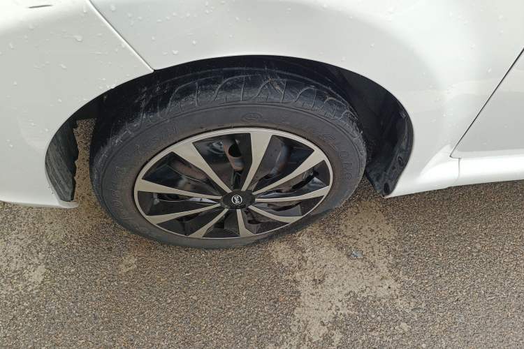 Used BYD F0 2015 1.0L AMT XuanKu Model Left Front Wheel Hub