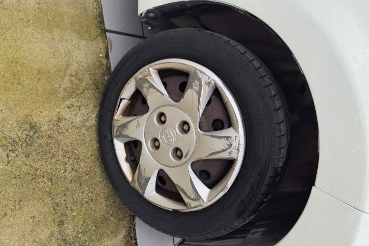 Used BYD F0 2015 1.0L AMT XuanKu Model Left Front Wheel Hub