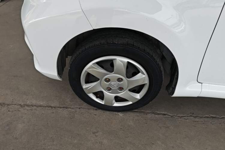 Used BYD F0 2015 1.0L XuanKu Model Left Front Wheel Hub