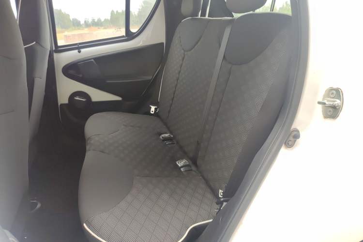 Used BYD F0 2015 1.0L AMT XuanKu Model Left Rear Seat