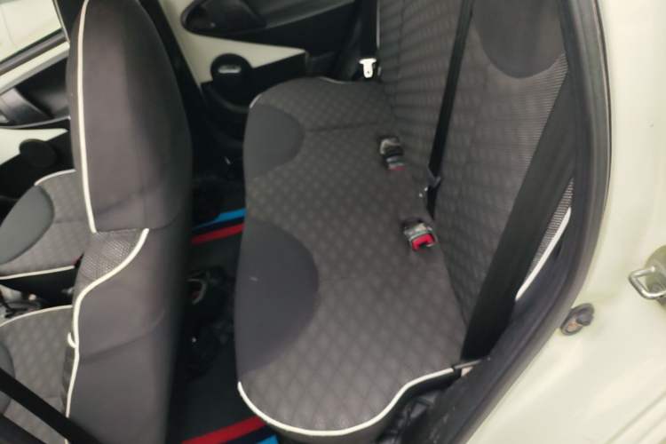 Used BYD F0 2015 1.0L AMT XuanKu Model Left Rear Seat