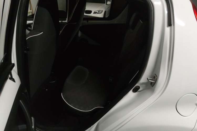 Used BYD F0 2015 1.0L AMT XuanKu Model Left Rear Seat