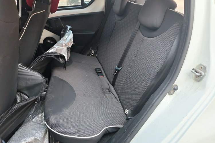 Used BYD F0 2015 1.0L AMT XuanKu Model Left Rear Seat