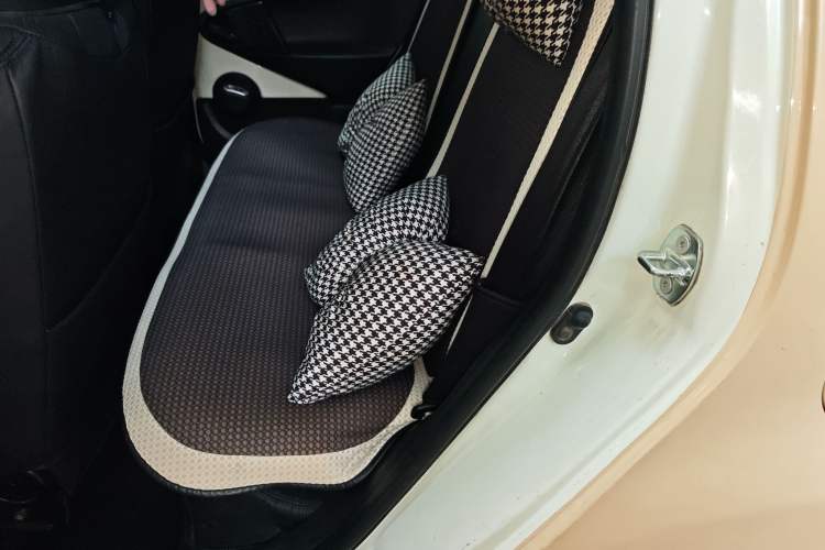 Used BYD F0 2015 1.0L AMT XuanKu Model Left Rear Seat