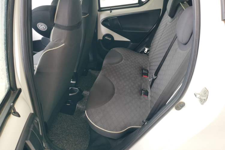Used BYD F0 2015 1.0L AMT XuanKu Model Left Rear Seat