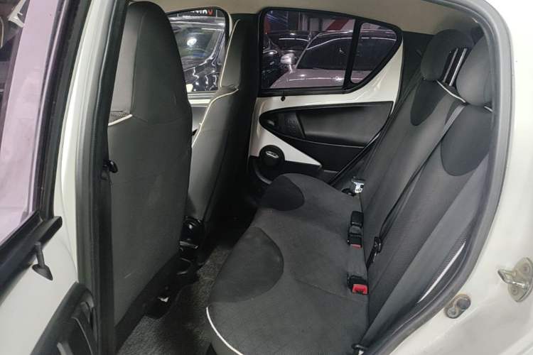 Used BYD F0 2015 1.0L AMT XuanKu Model Left Rear Seat