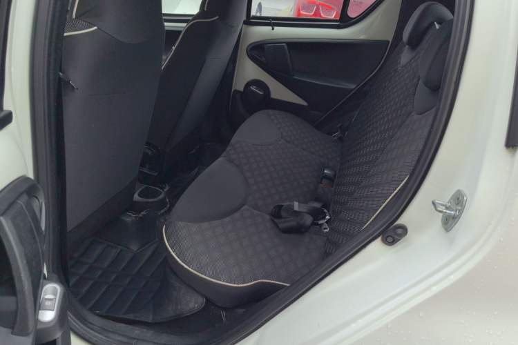 Used BYD F0 2015 1.0L AMT XuanKu Model Left Rear Seat